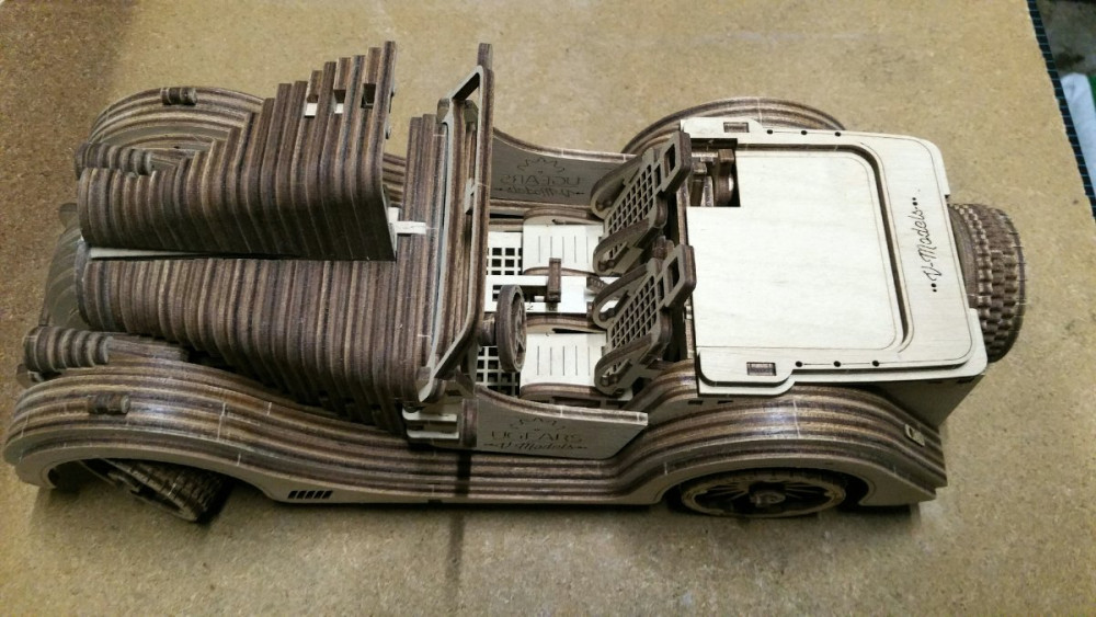 Voiture 1.jpg