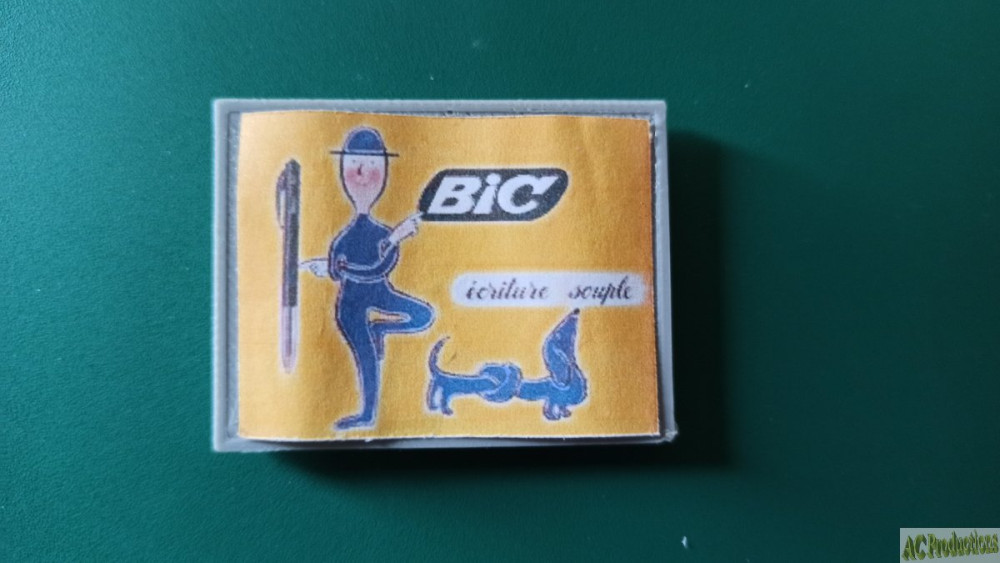 Panneau publicitaire 4 x 3 pour pignon de maison