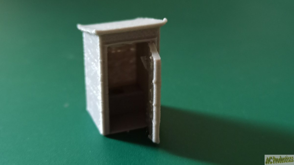La cabane au fond du jardin porte ouverte