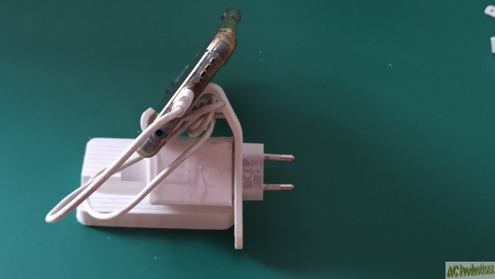 Support pour charger un smartphone