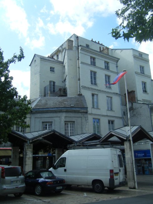 PLACE BILANGE +INT NOUVELLE GALERIE 001.JPG